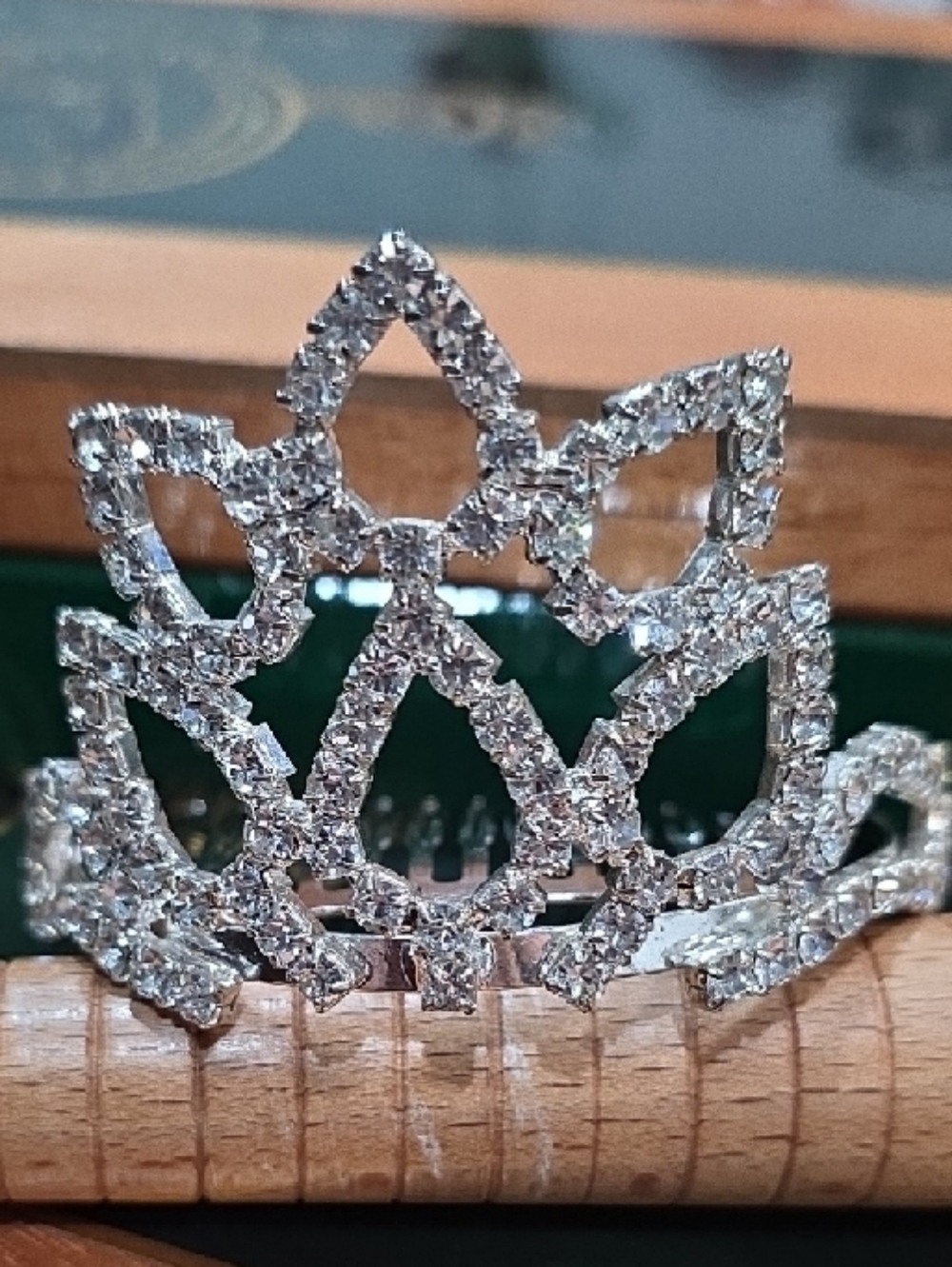 Austrian Rhinestone Lotus Pageant Tiara Crown with Combs - Picture 5 of 6